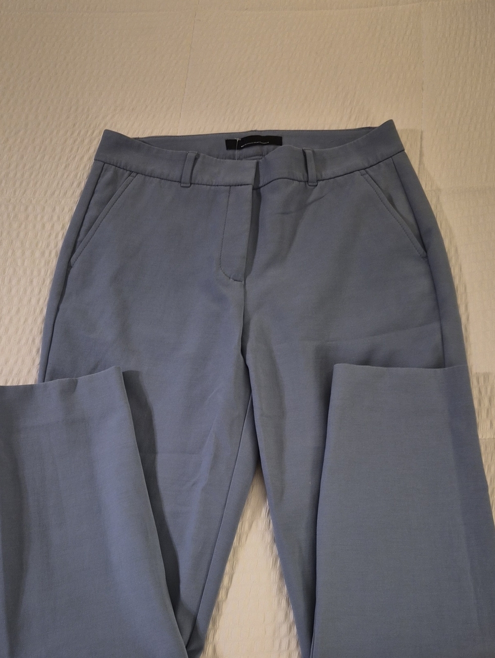 White House Black Market Elle Slim-Leg Trousers in Denim Blue sz 6